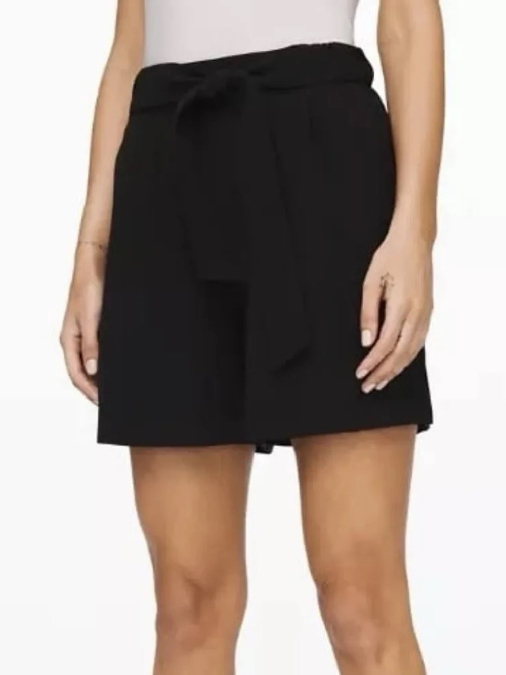 lululemon Noir Shorts 5.5” High Rise Black with Tie Waist
